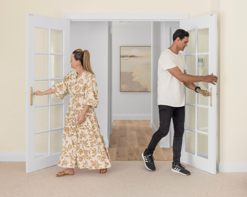 Flooring - Couples open a door